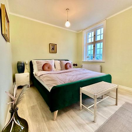 Hirtshals Gamle Station Bed & Breakfast Exterior photo