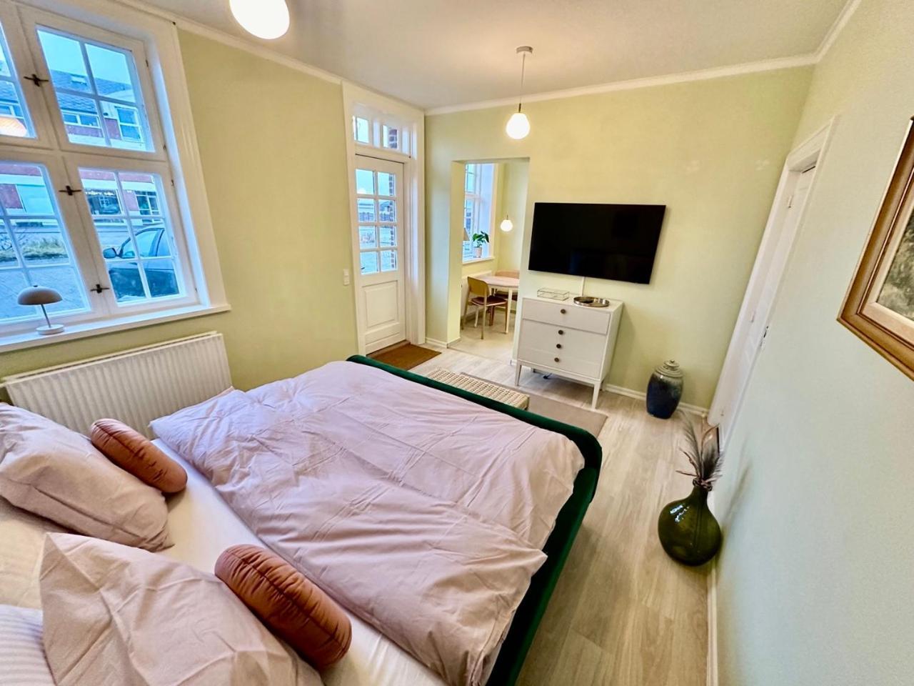 Hirtshals Gamle Station Bed & Breakfast Exterior photo